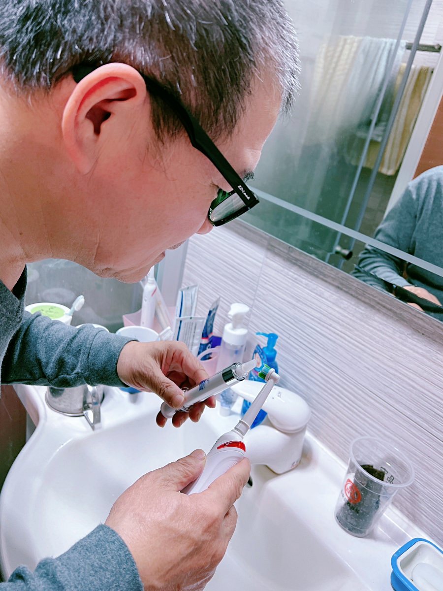 日本【WHITE EX】MD鑽白亮齒精華/微笑加分/牙齒亮白笑容迷人/口齒留香/萬人迷必備/牙齒美白必用