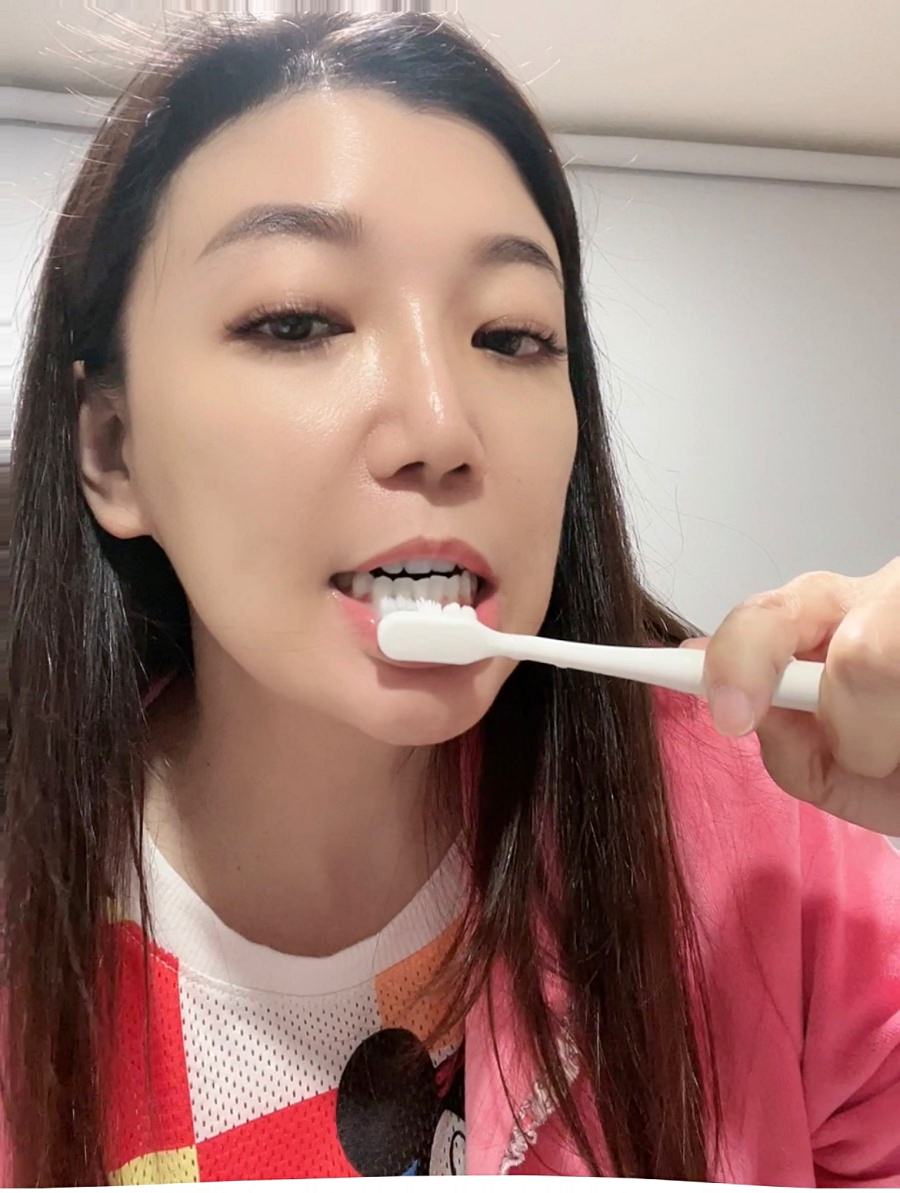 日本【WHITE EX】MD鑽白亮齒精華/微笑加分/牙齒亮白笑容迷人/口齒留香/萬人迷必備/牙齒美白必用
