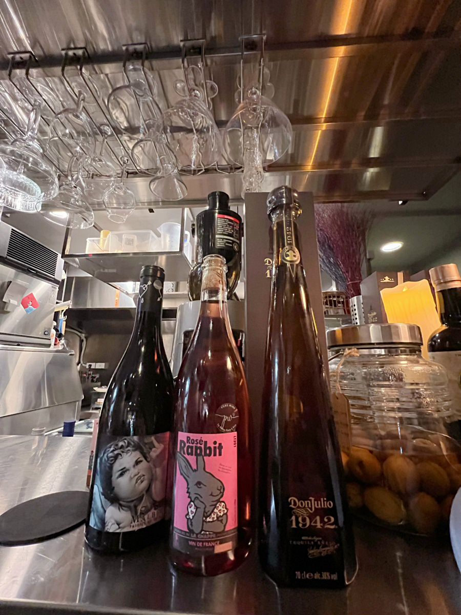 2023墾丁大街推薦酒吧/墾丁特色調酒/昆汀Bar&Food給你醉純的口感