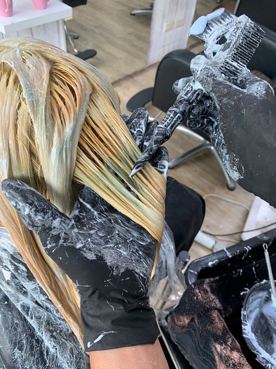 台中推薦專業美髮沙龍/Valuehair髮廊美髮魔術師-宸鋒老師/一次擁有兩種髮色/台灣驕傲JFD全新美髮技術