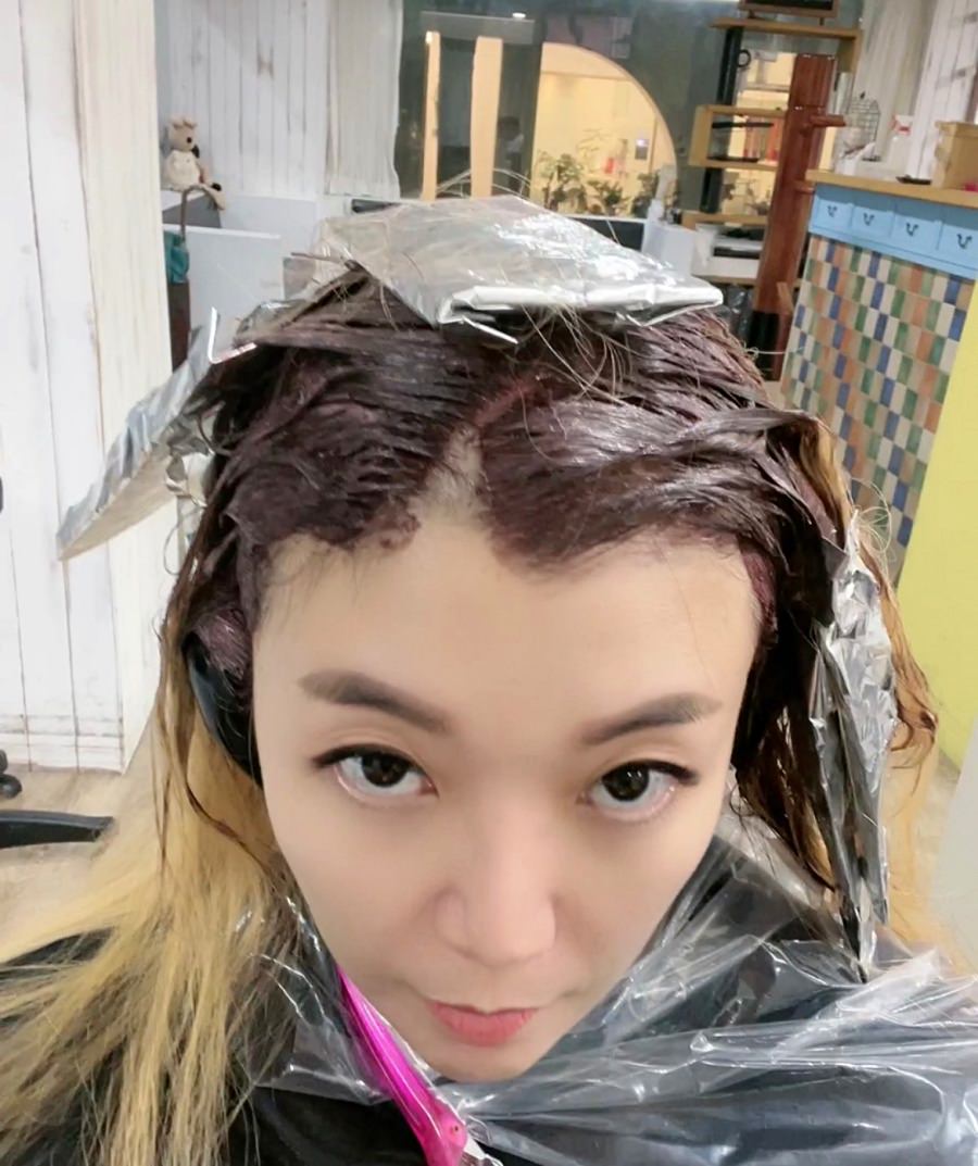 台中推薦專業美髮沙龍/Valuehair髮廊美髮魔術師-宸鋒老師/一次擁有兩種髮色/台灣驕傲JFD全新美髮技術