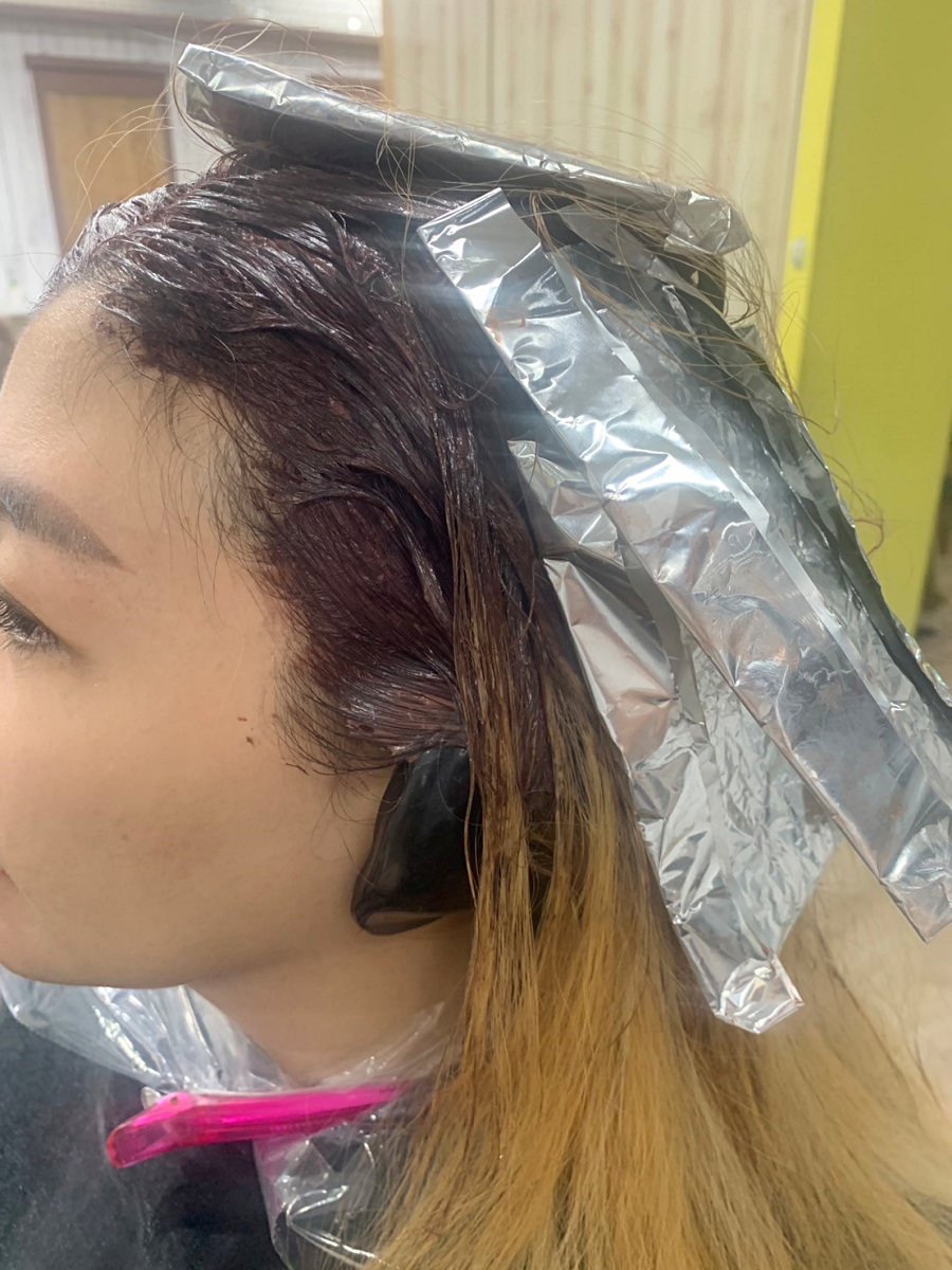 台中推薦專業美髮沙龍/Valuehair髮廊美髮魔術師-宸鋒老師/一次擁有兩種髮色/台灣驕傲JFD全新美髮技術