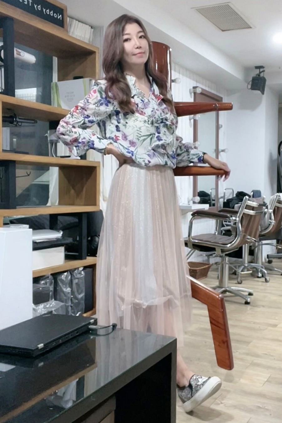 台中推薦專業美髮沙龍/Valuehair髮廊美髮魔術師-宸鋒老師/一次擁有兩種髮色/台灣驕傲JFD全新美髮技術