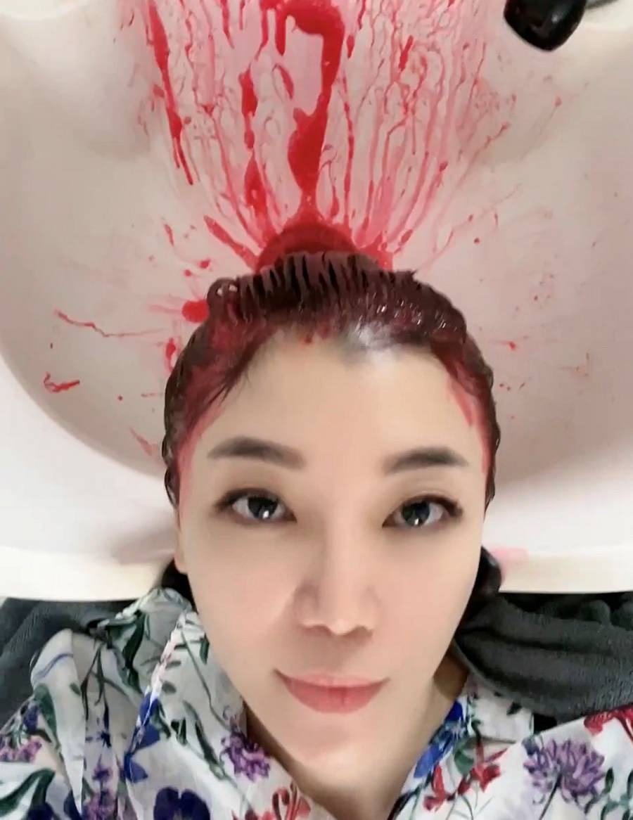 台中推薦專業美髮沙龍/Valuehair髮廊美髮魔術師-宸鋒老師/一次擁有兩種髮色/台灣驕傲JFD全新美髮技術