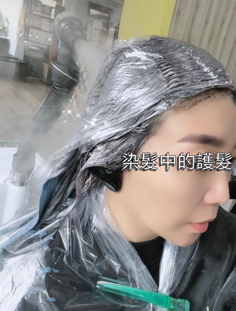 台中推薦專業髮廊/百變髮色/專業染髮推薦宸鋒老師/Value Hair髮廊 - 第14張圖 台中推薦專業髮廊/百變髮色/專業染髮推薦宸鋒老師/Value Hair髮廊