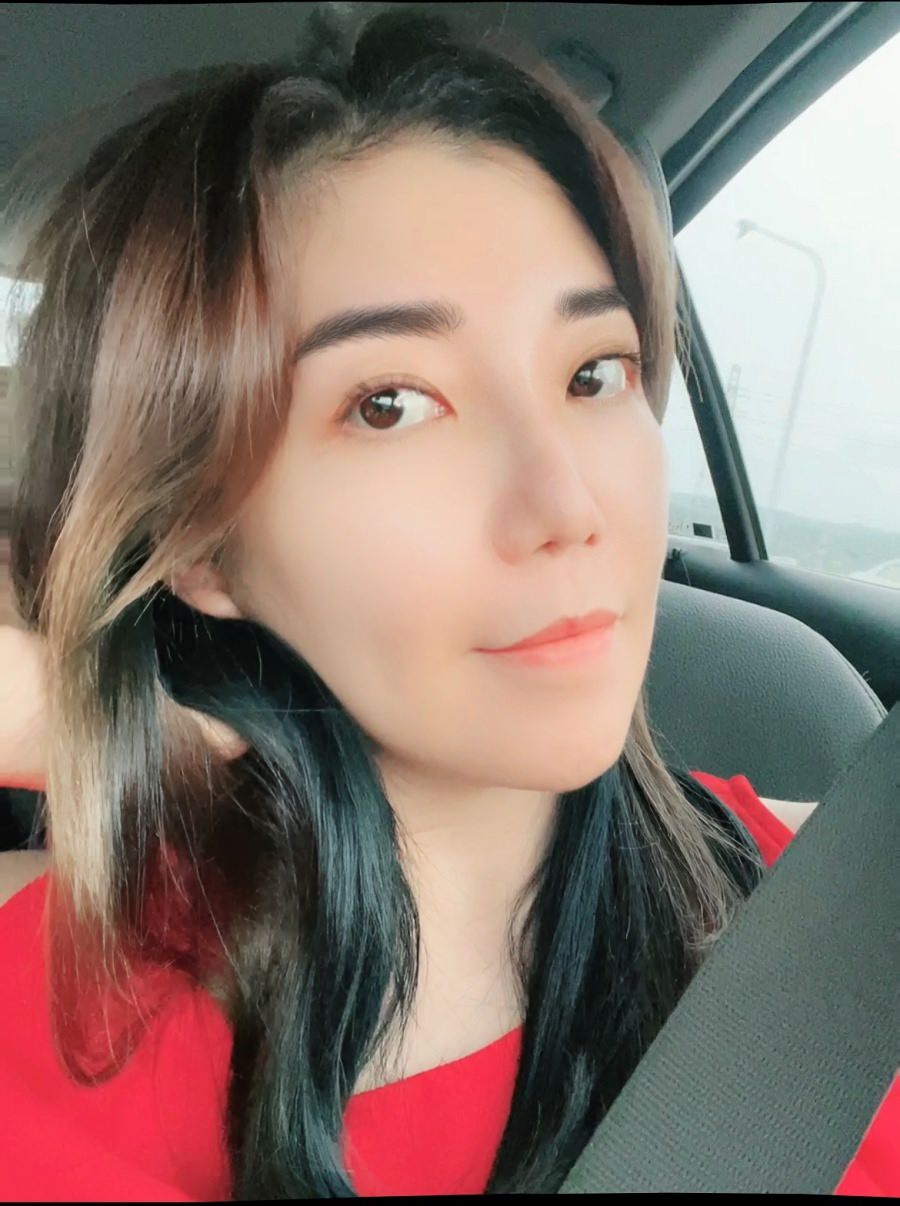 台中推薦專業髮廊/百變髮色/專業染髮推薦宸鋒老師/Value Hair髮廊 - 第37張圖 台中推薦專業髮廊/百變髮色/專業染髮推薦宸鋒老師/Value Hair髮廊