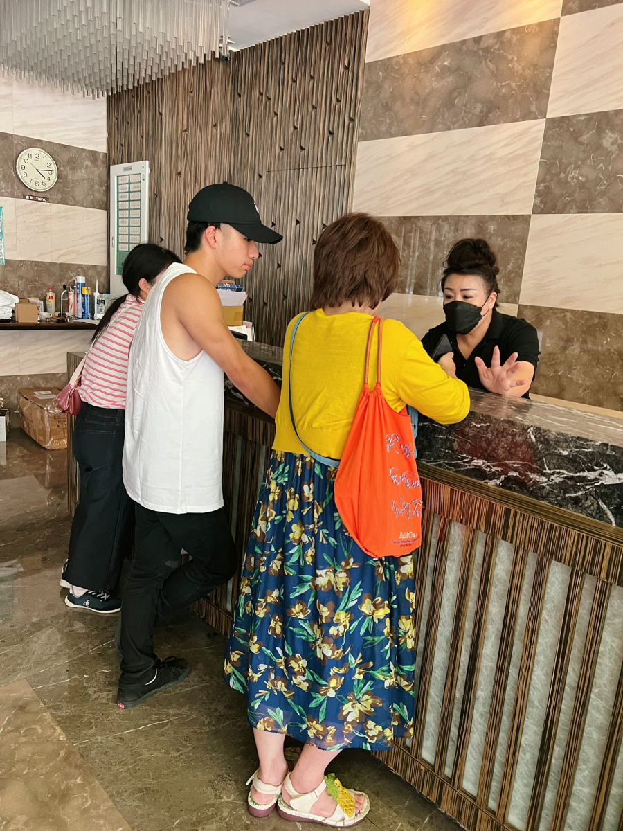 高雄推薦旅館/老字號高CP值國際星辰旅館/迎賓活動交誼廳/零食餅乾免費供應/高雄深度旅遊入住首選 - 第3張圖 高雄推薦旅館/老字號高CP值國際星辰旅館/迎賓活動交誼廳/零食餅乾免費供應/高雄深度旅遊入住首選