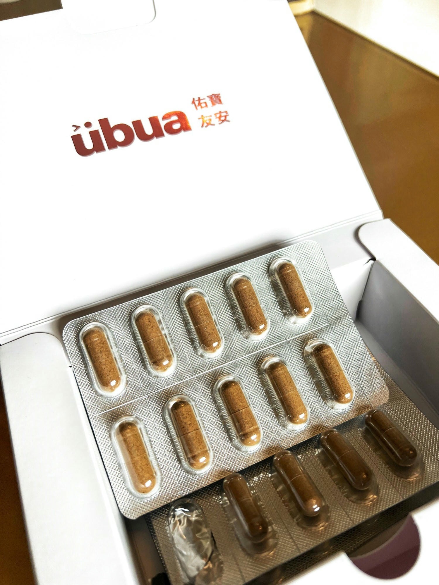 UBUA牛樟芝膠囊/台灣獨有的牛樟芝/森林中的紅寶石